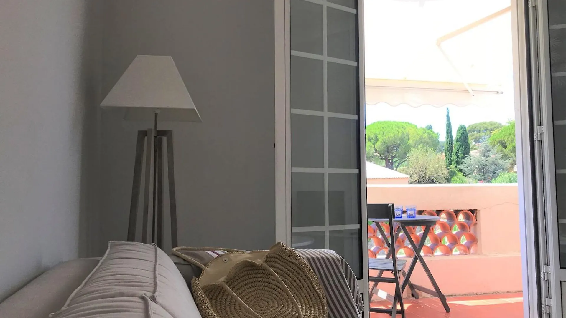 Tres Joli T2 Bandol Apartment